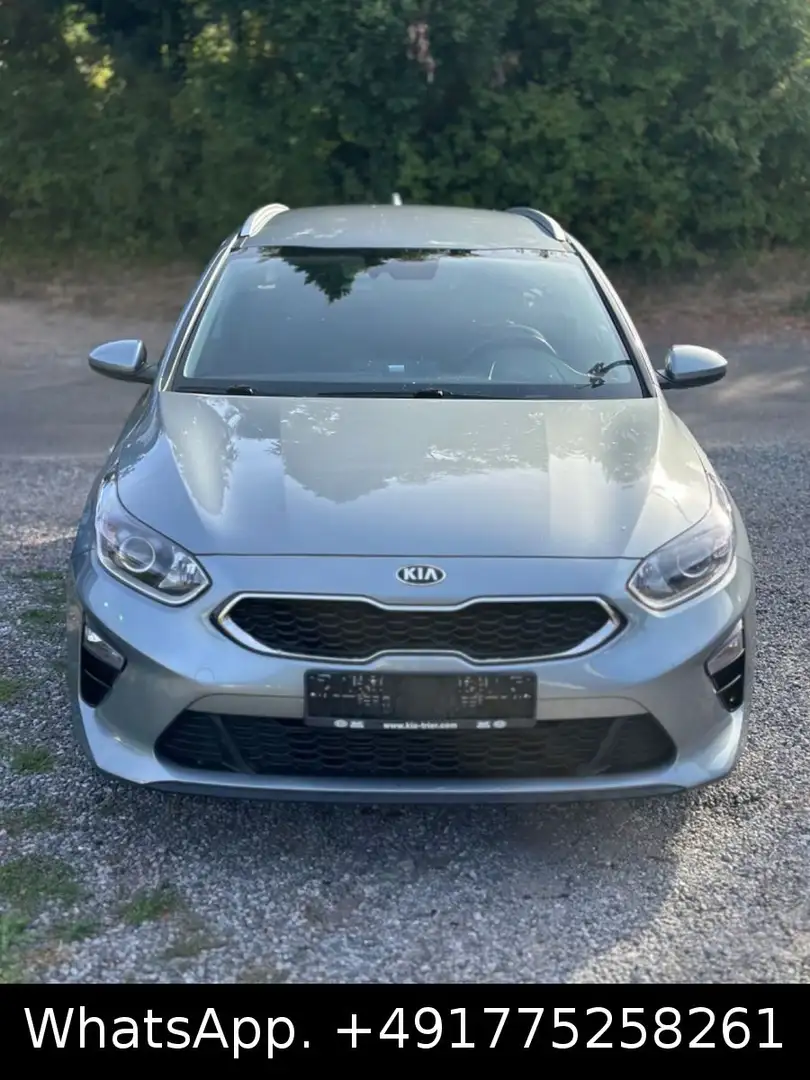 Kia Ceed 1.5 Turbo DSG,Navi,Kamera,Euro6 Silber - 2