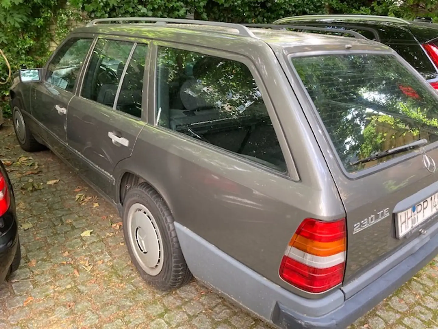 Mercedes-Benz 230 Grey - 2