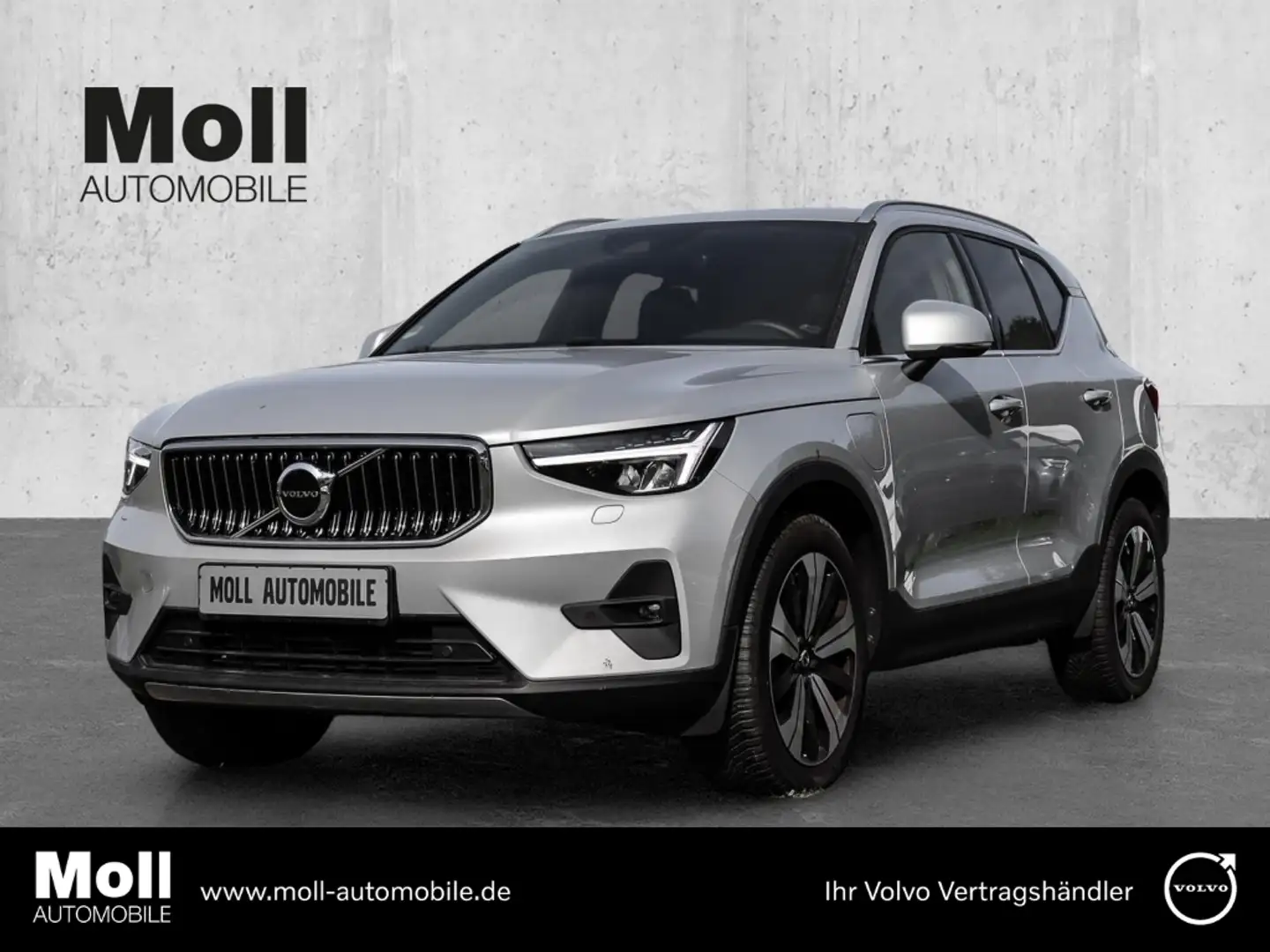 Volvo XC40 Core Recharge Plug-In Hybrid 2WD T4 Twin Engine EU Silber - 1