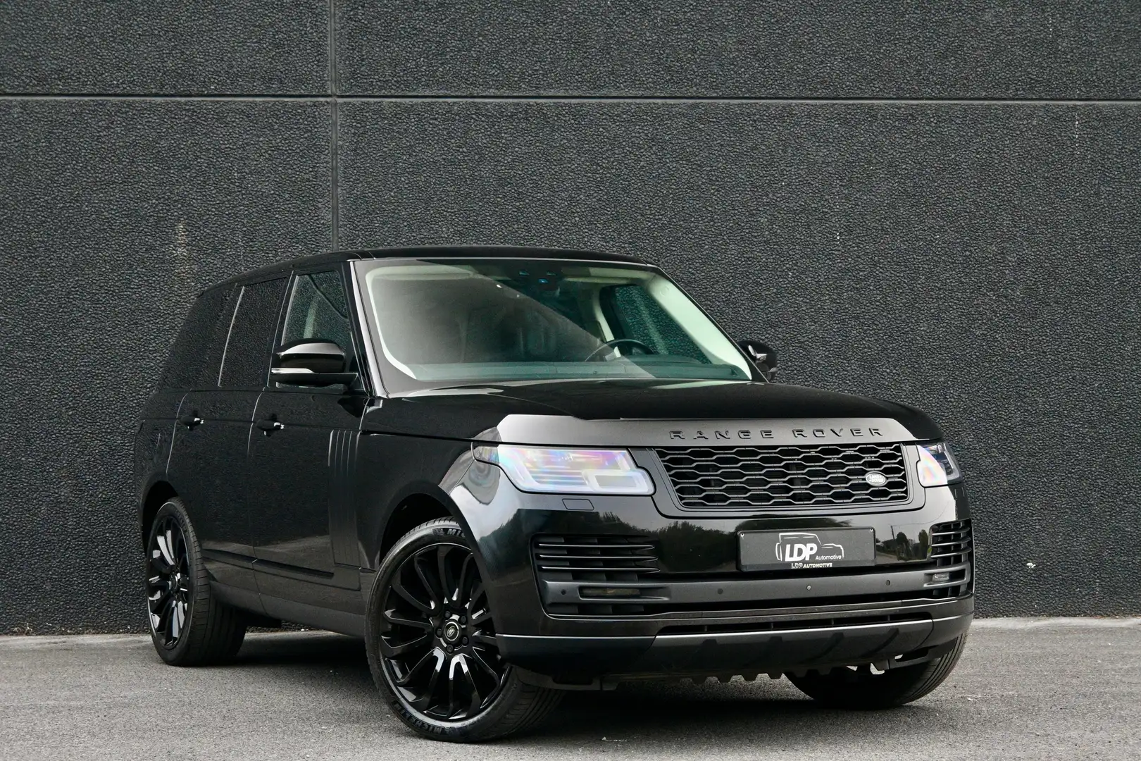Land Rover Range Rover 3.0 TDV6 Vogue 42.140 € Ex btw Noir - 1