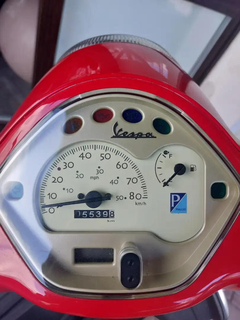 Vespa LX 50 Roşu - 1