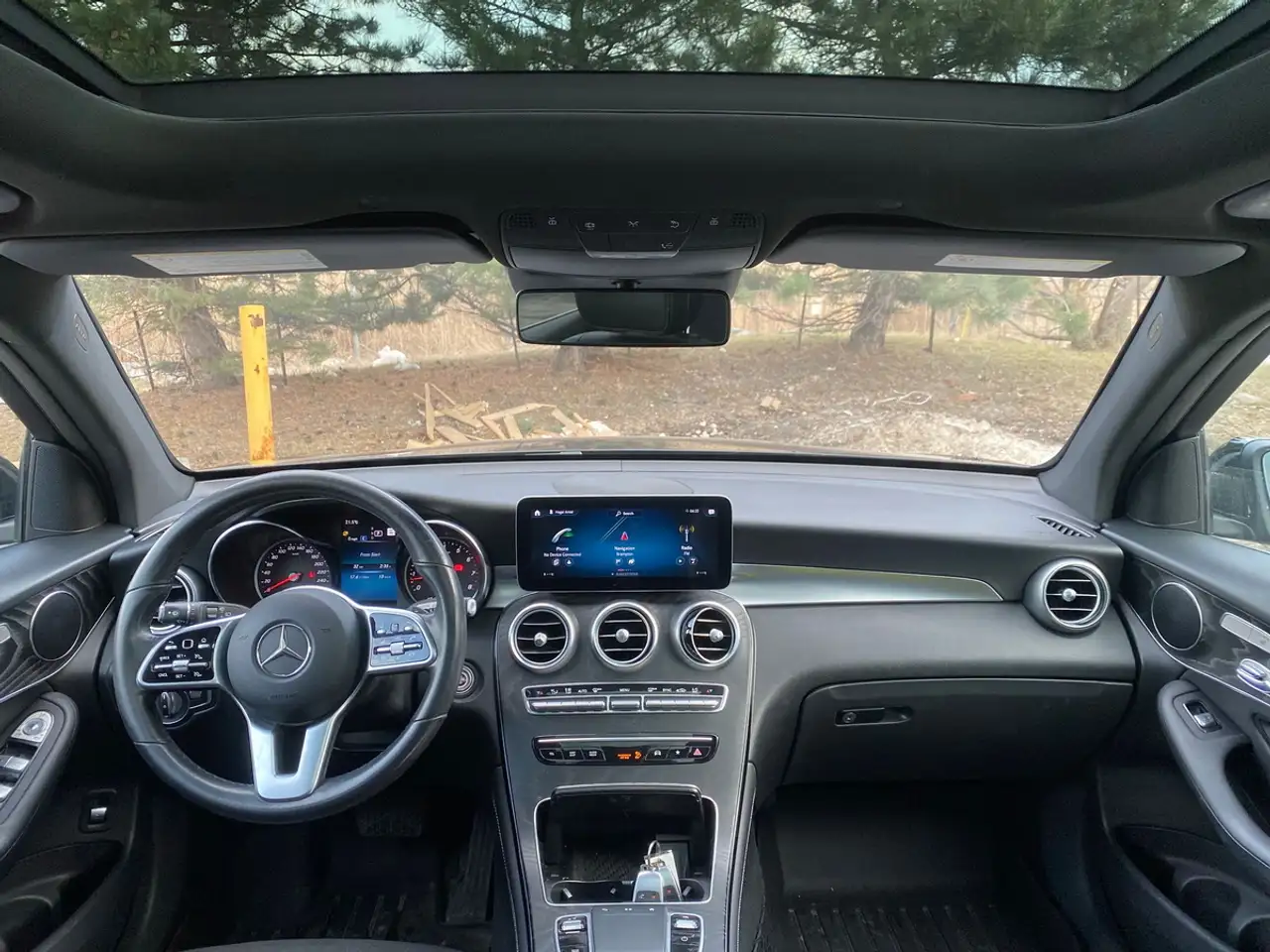 Mercedes-Benz GLC снимка Mercedes-Benz GLC