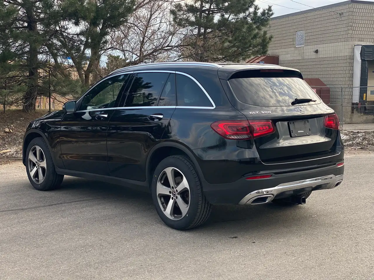 Mercedes-Benz GLC снимка Mercedes-Benz GLC