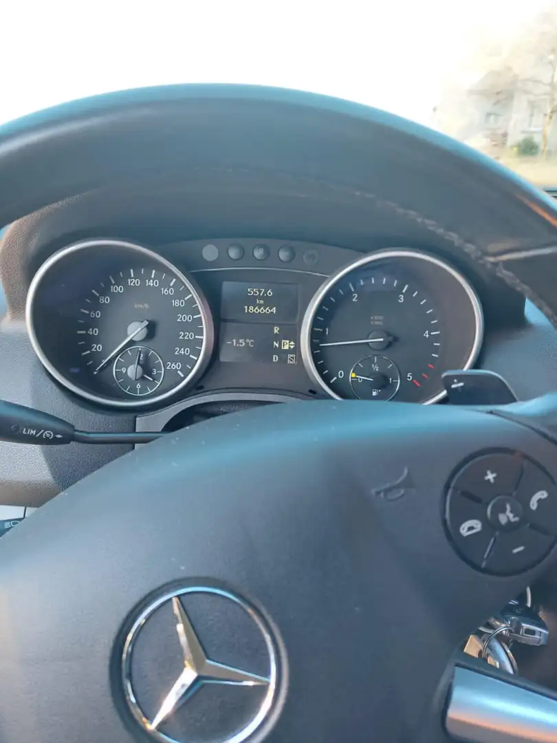 Mercedes-Benz ML 300 Maro - 2