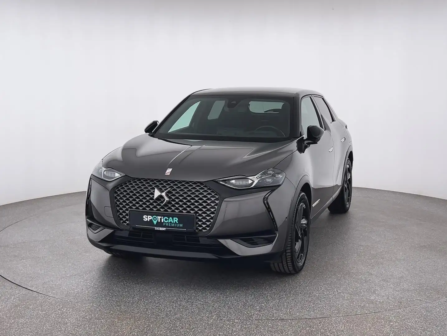 DS Automobiles DS 3 Crossback DS 3 Crossback Grand Chic*NAVI*RFK*HUD*uvm Gris - 1