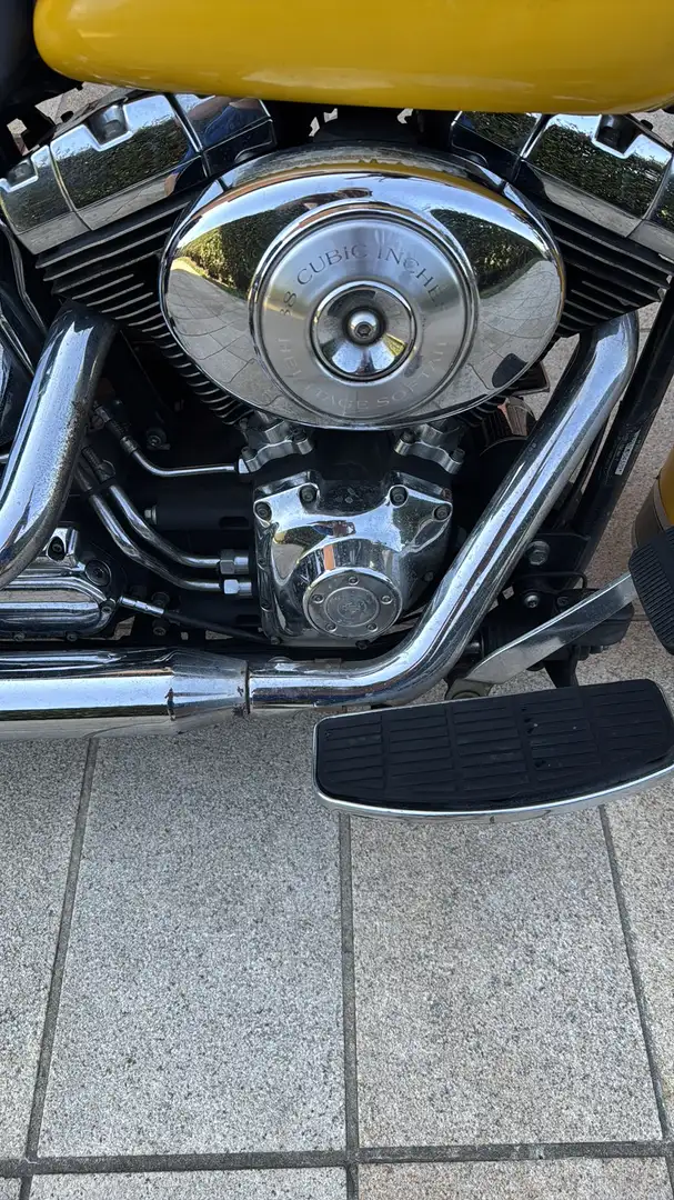 Harley-Davidson Heritage Softail flstc del centenario Giallo - 2