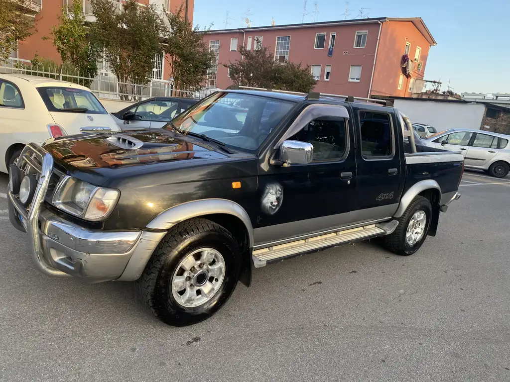 Nissan Navara 2001 из Европы — купить под ключ