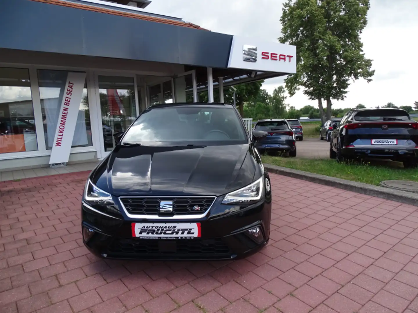 SEAT Ibiza Ibiza 1.0 TSI Black Edition 95PS Panorama Navi Bea Negro - 2