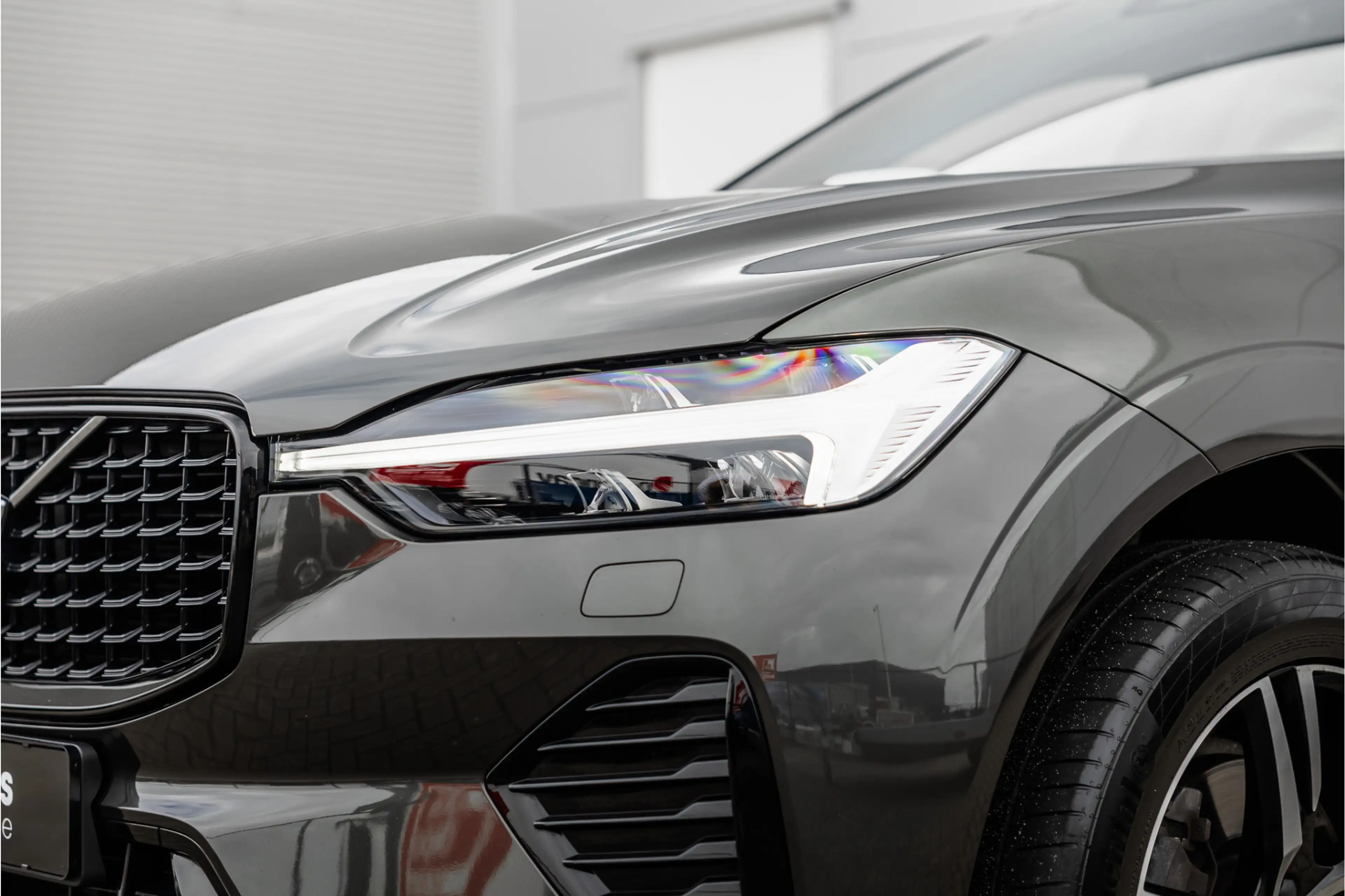 Volvo XC60 2.0 Recharge T6 AWD R-Design Pano / Harman Kardon — photo 16
