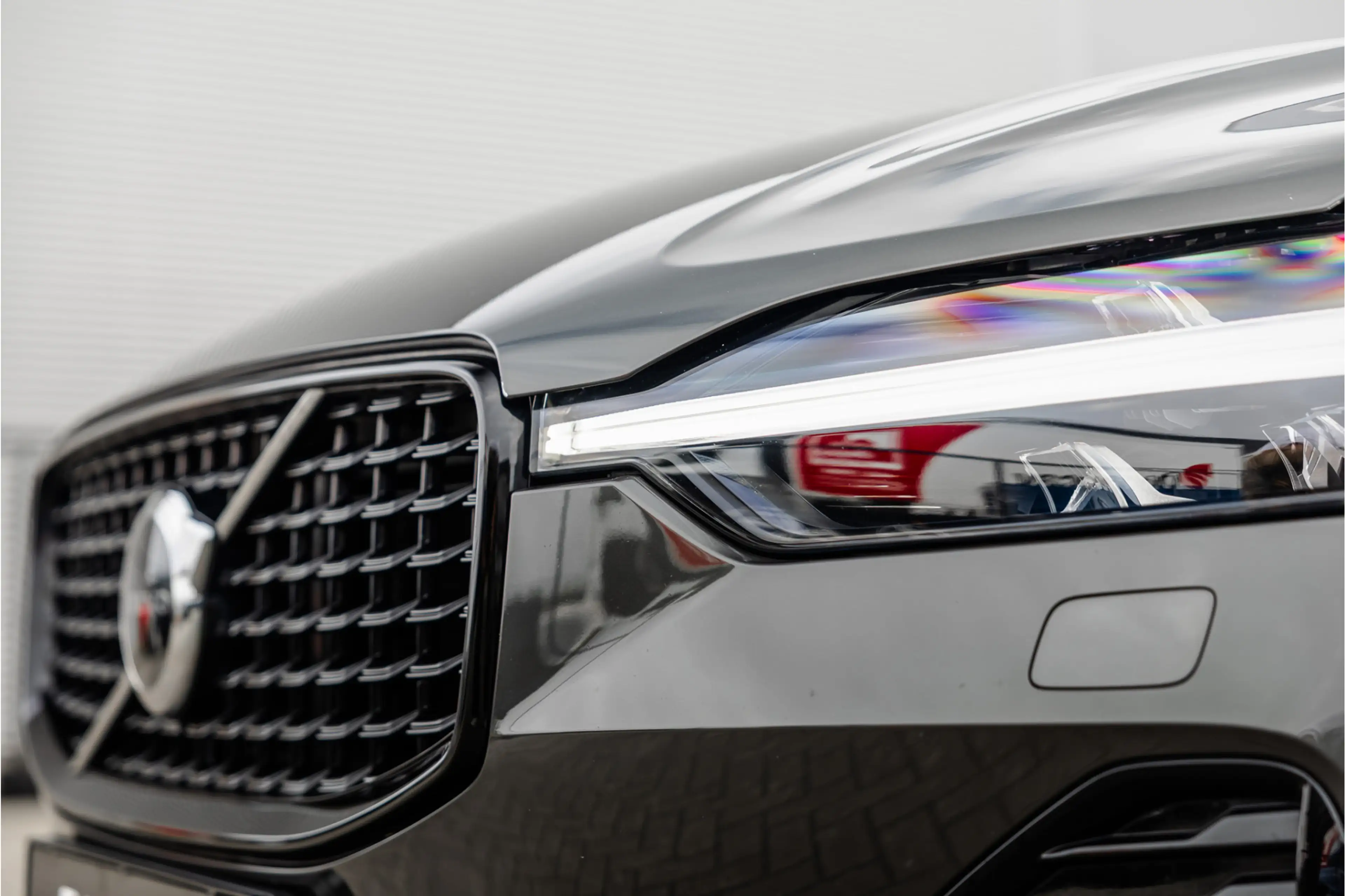 Volvo XC60 2.0 Recharge T6 AWD R-Design Pano / Harman Kardon — photo 15