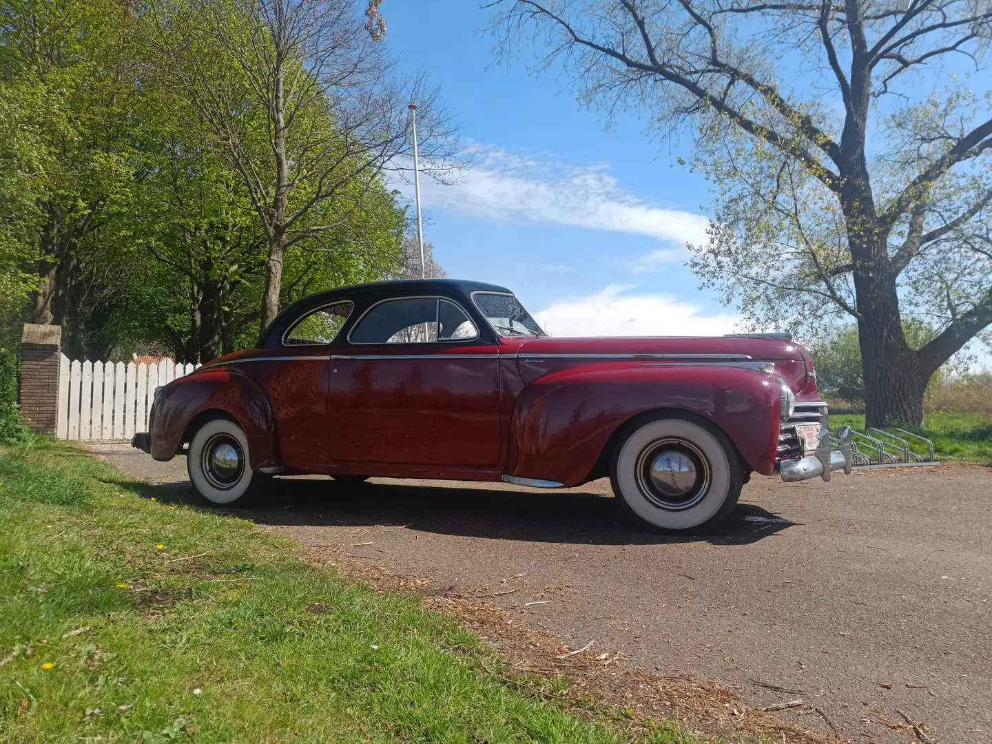 Chrysler Saratoga Saratoga Club Coupe Rood - 2