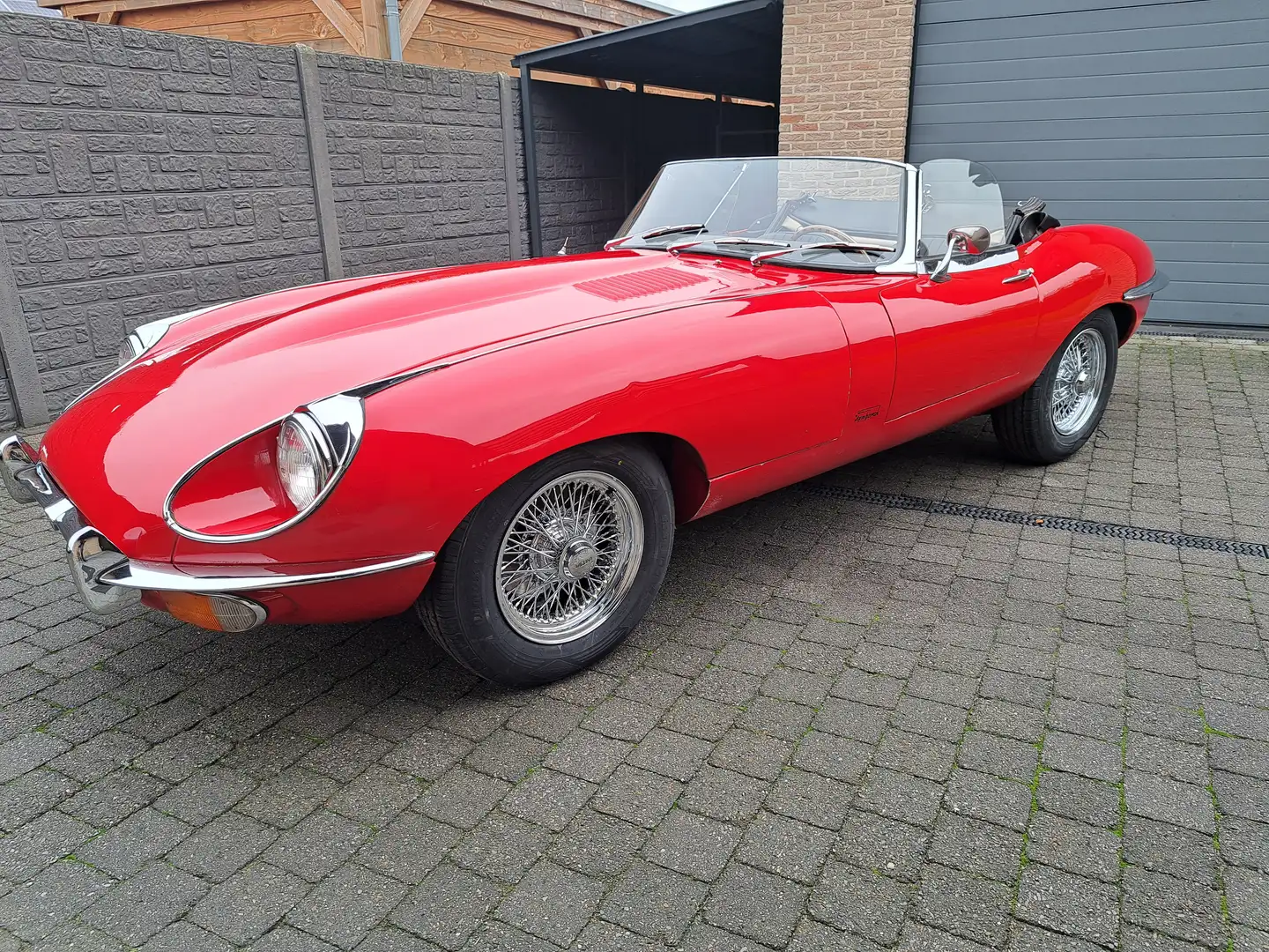 Jaguar E-Type OTS Series II Rood - 2