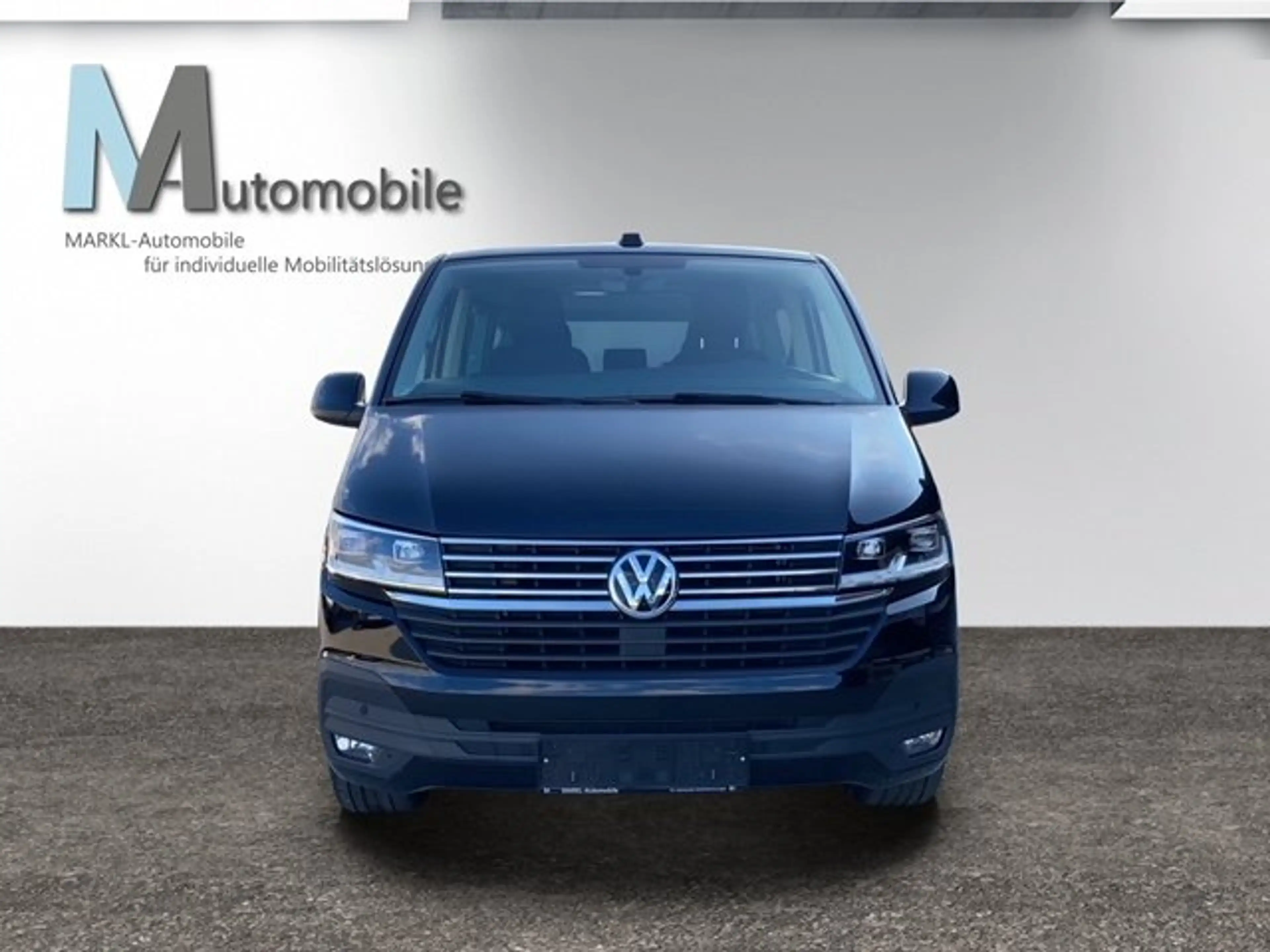 Volkswagen T6.1 Multivan Comfortline 2,0 tDI DSG — photo 2