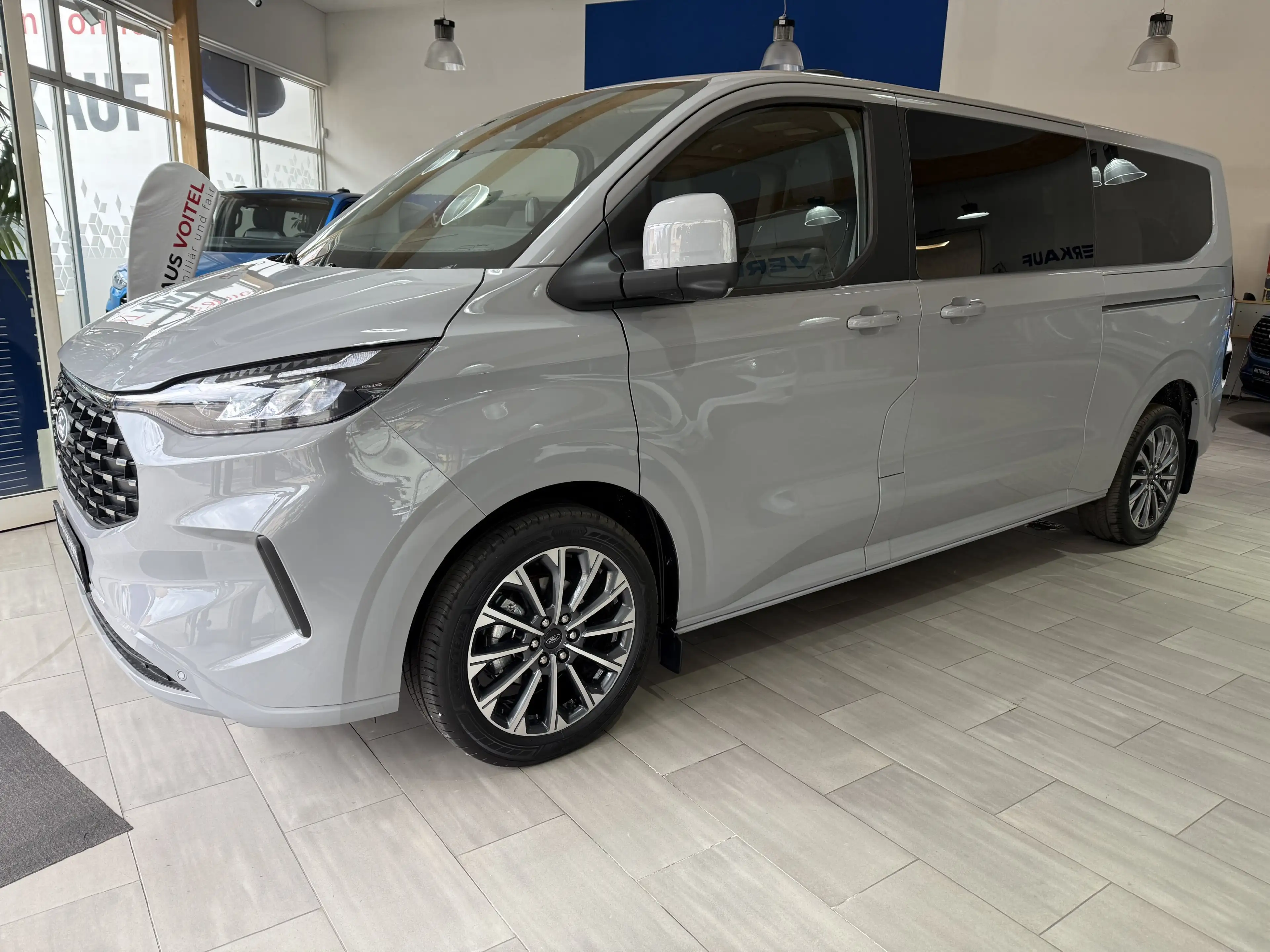 Ford Tourneo Custom Titanium X L2 AWD elek. AHK / B&O / Standheizung