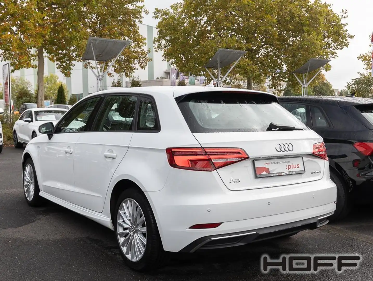Audi A3 1.4 TFSI e-tron Tempo LED APS Klima SH 17 Zoll Weiß - 2