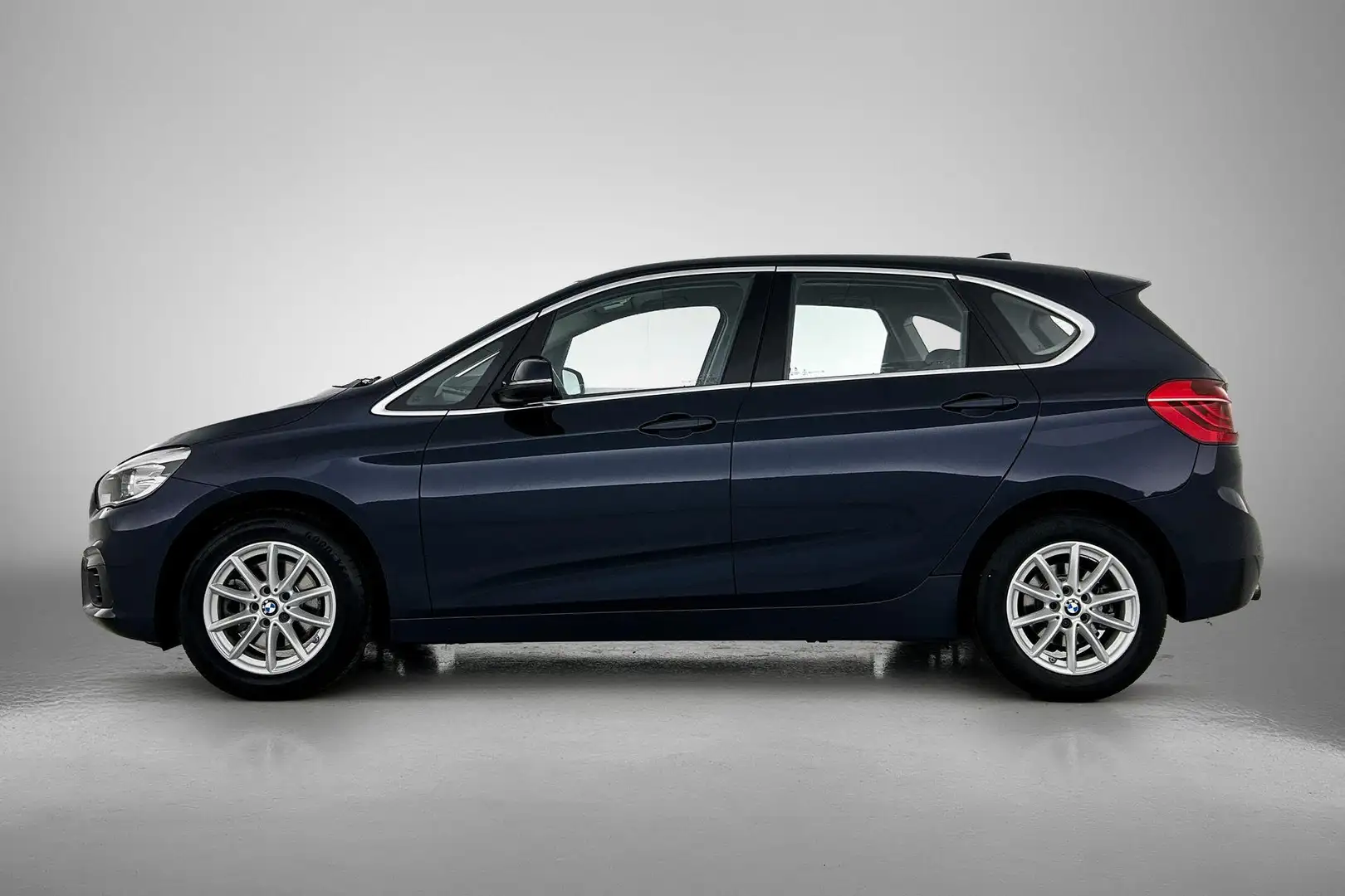BMW 218 2-serie Active Tourer 218i Essential | Automaat | Bleu - 2