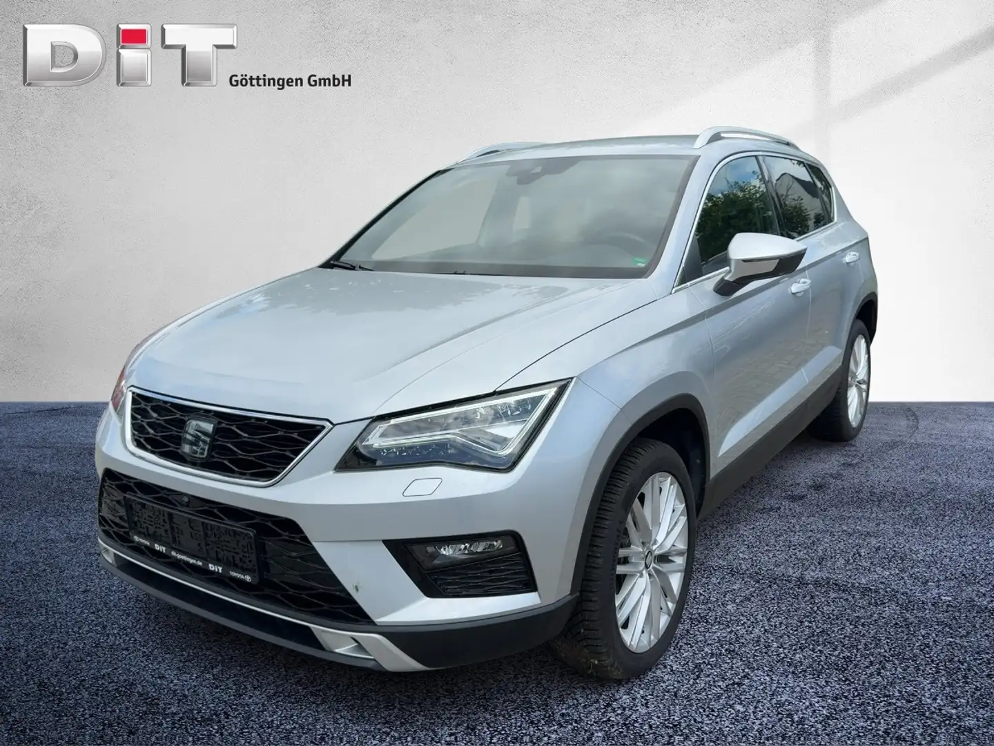 SEAT Ateca 1.4l XCellence Standheizung, Allwetter, Stříbrná - 1