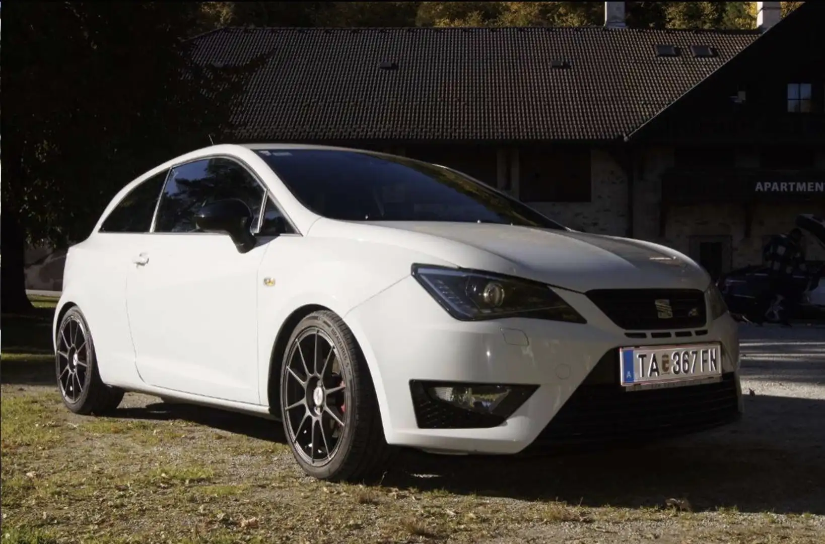 CUPRA Ibiza Seat Cupra IBIZA 1.4 Turbo Sportwagen / Coupé Weiß - 2