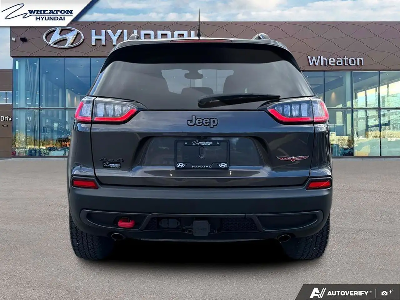 Jeep Cherokee снимка Jeep Cherokee