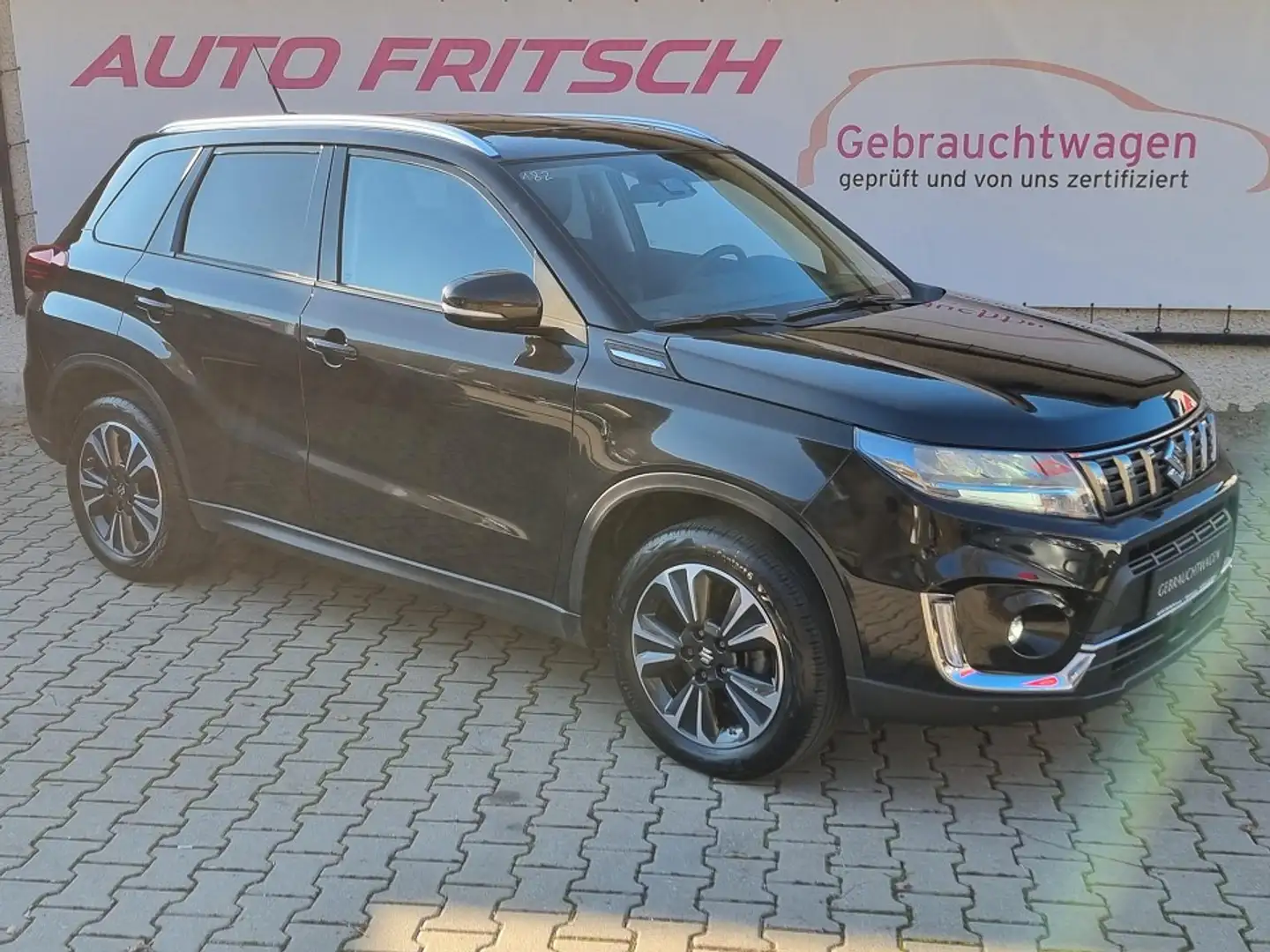 Suzuki Vitara 1.5 Comfort+ 4x4 Allgrip AGS HYBRID Automatik Schwarz - 2