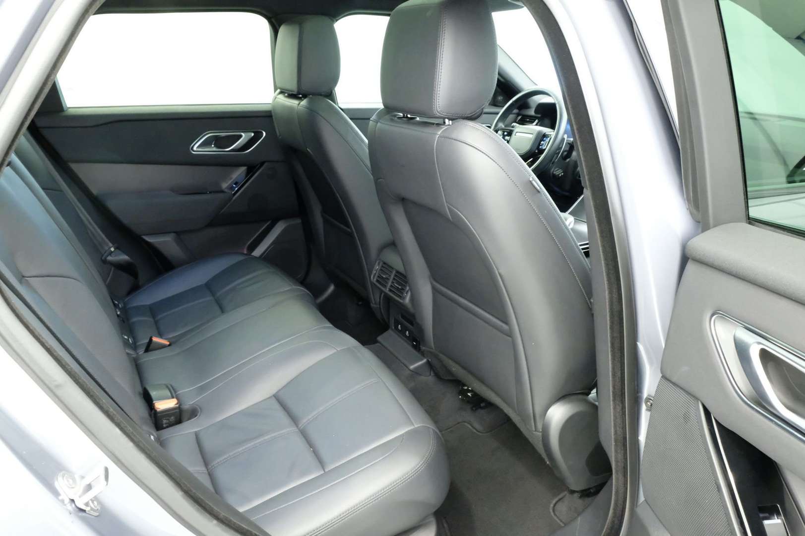 Land Rover Range Rover Velar R-Dynamic SE 4WD Auto 2.0D I4 204 -  - Joinsteer - #4