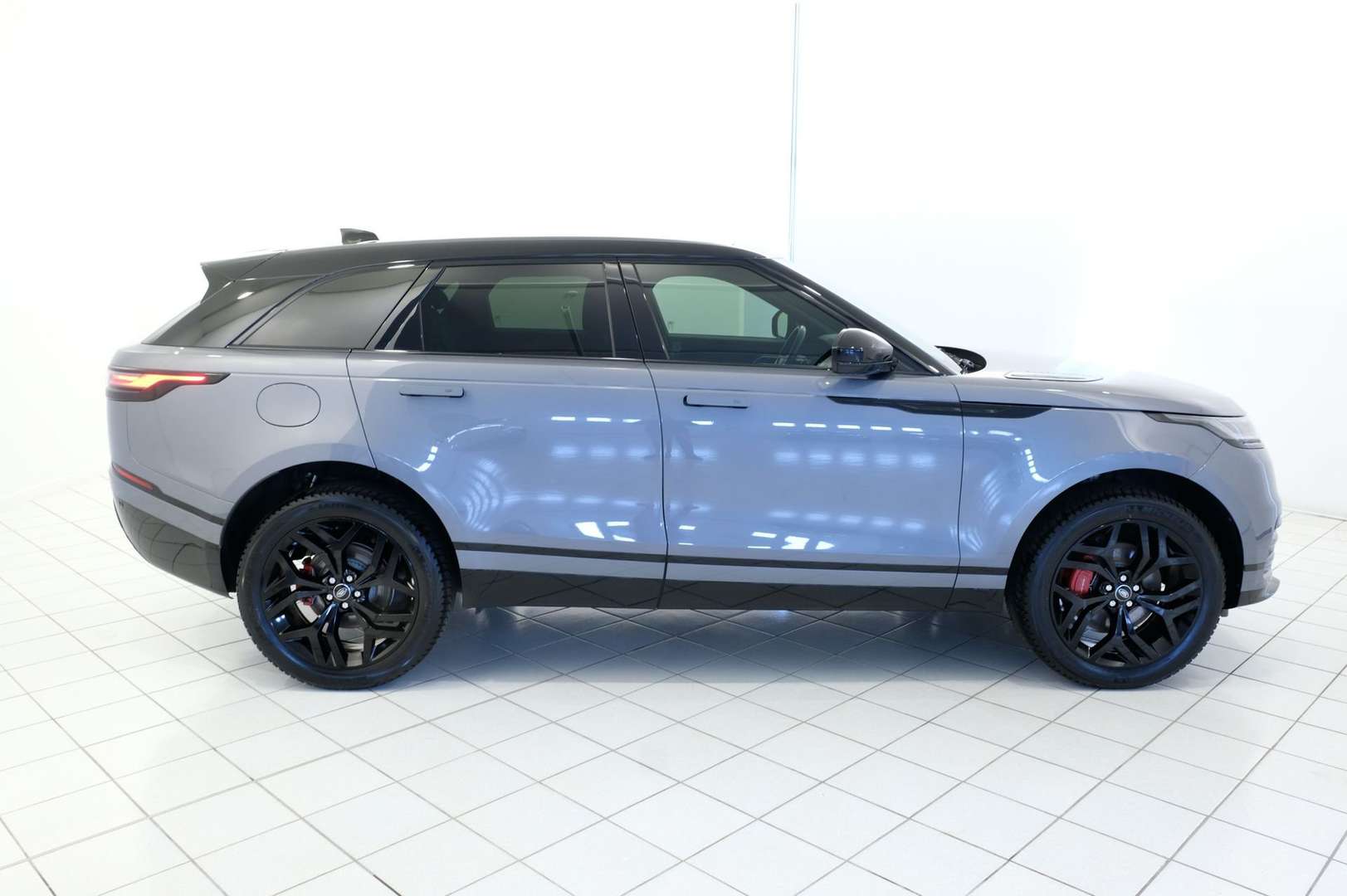 Land Rover Range Rover Velar R-Dynamic SE 4WD Auto 2.0D I4 204 -  - Joinsteer - #5