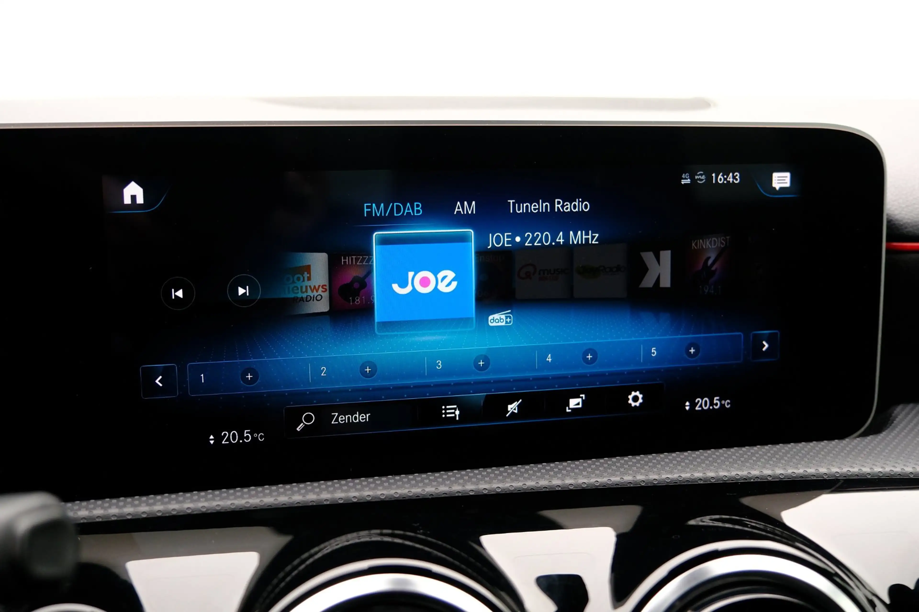 Mercedes-Benz A 200 AMG Bus. Solution Aut. Navi|Leder-Alcantara|LMV|Ca — photo 15