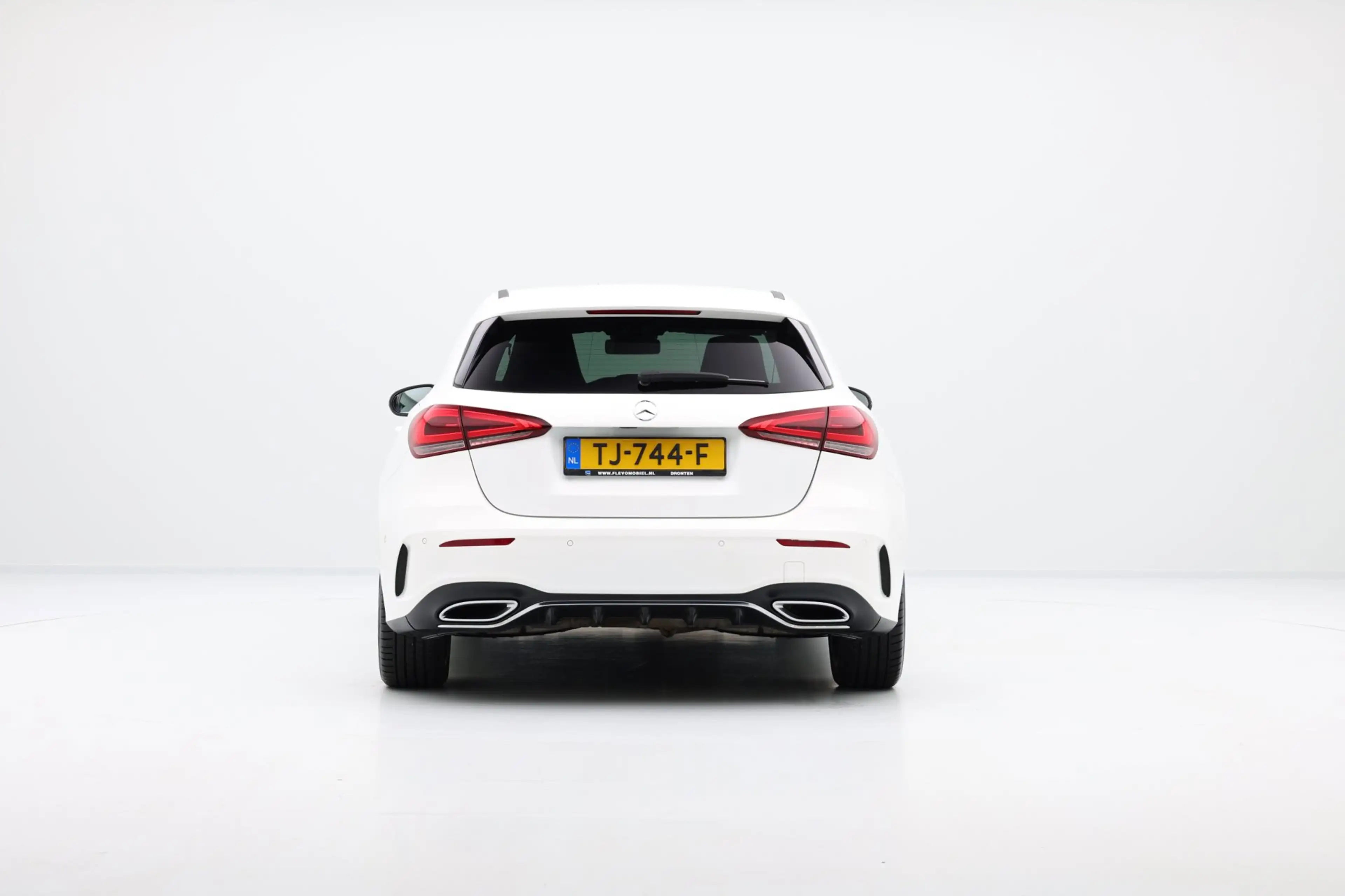 Mercedes-Benz A 200 AMG Bus. Solution Aut. Navi|Leder-Alcantara|LMV|Ca — photo 8