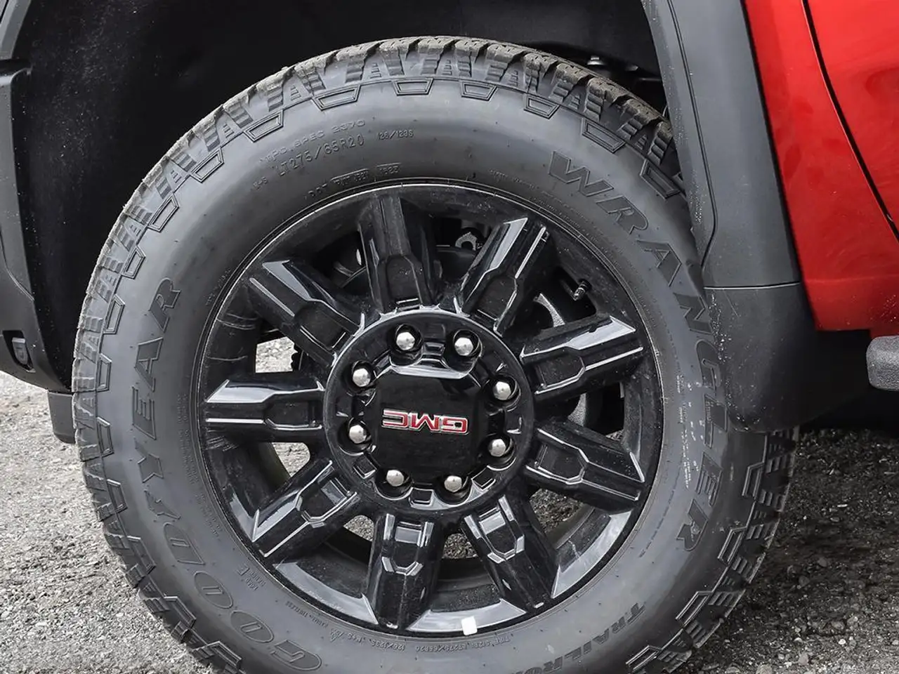 GMC Sierra 2500HD photo GMC Sierra 2500HD