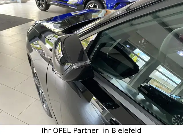 Opel Astra view 10