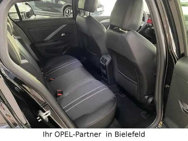 Opel Astra view 15
