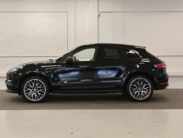 Porsche Macan view 5