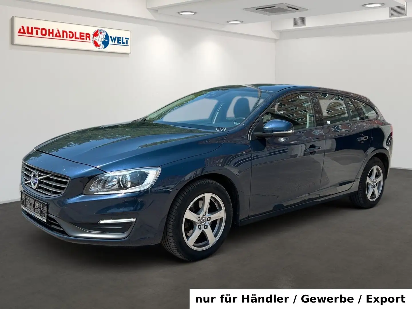 Volvo V60 V 60 D4 AAC Xenon SHZ PDC AHK Blau - 1