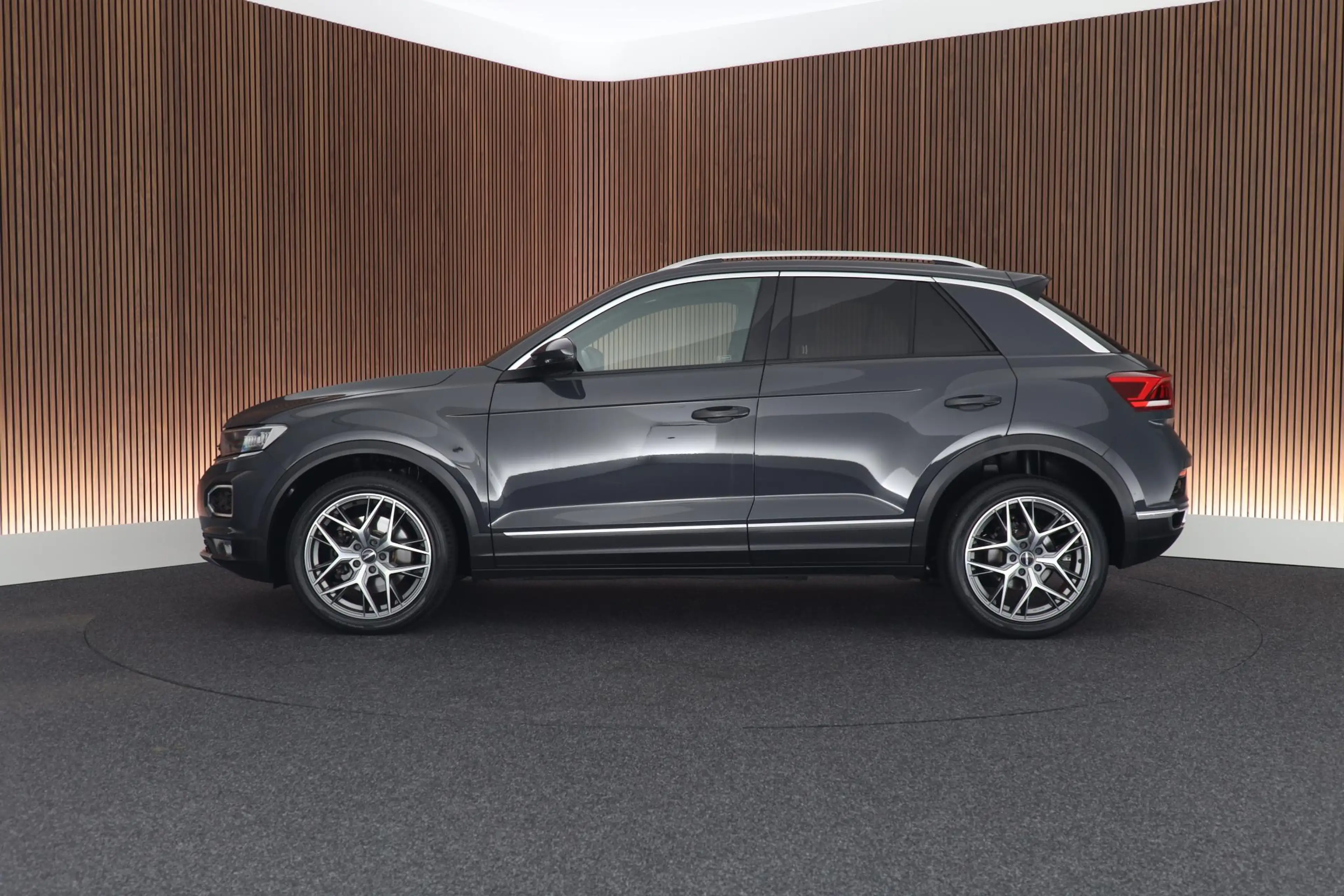 Volkswagen T-Roc 1.0 TSI 116pk Sport Trekhaak LED Navigatie — photo 5