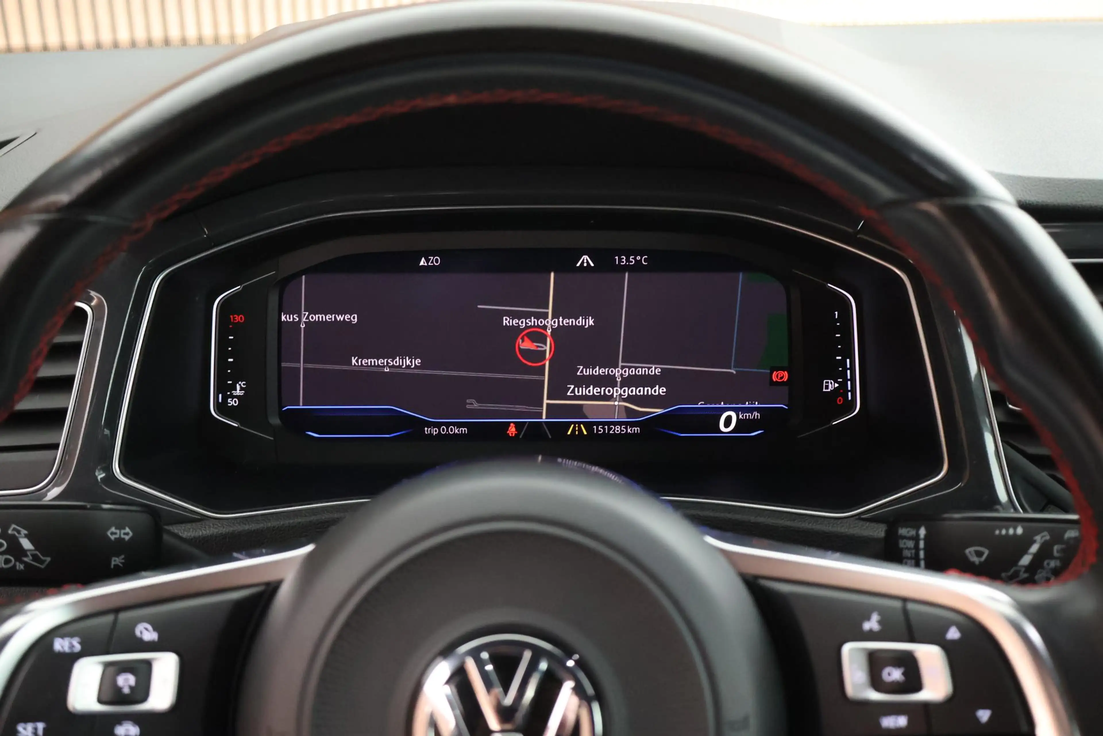 Volkswagen T-Roc 1.0 TSI 116pk Sport Trekhaak LED Navigatie — photo 39