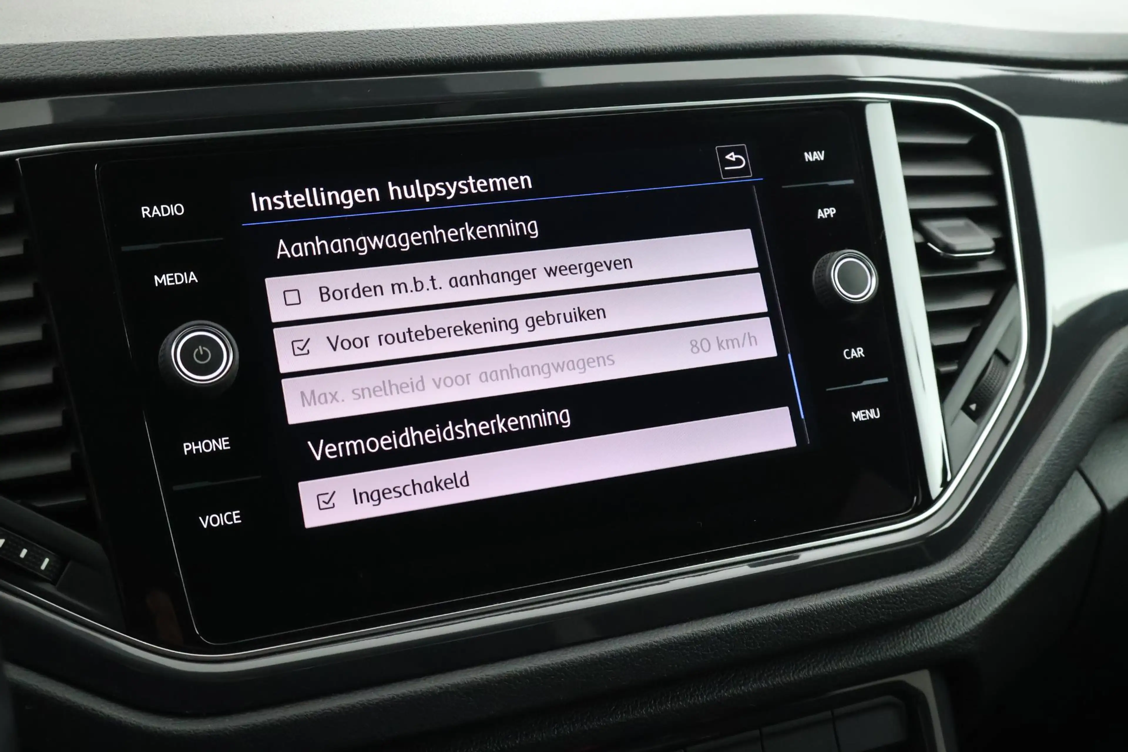 Volkswagen T-Roc 1.0 TSI 116pk Sport Trekhaak LED Navigatie — photo 27