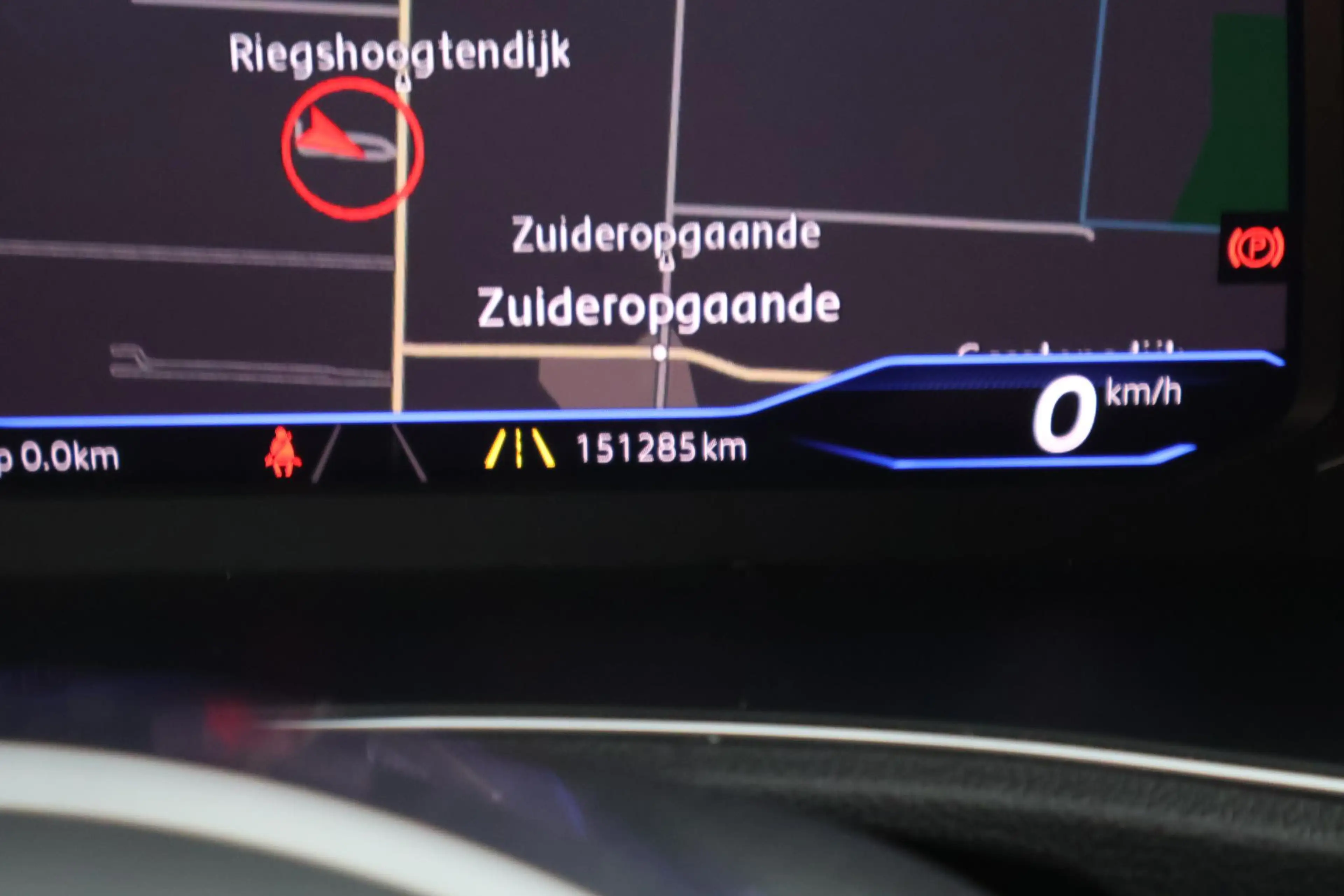 Volkswagen T-Roc 1.0 TSI 116pk Sport Trekhaak LED Navigatie — photo 40
