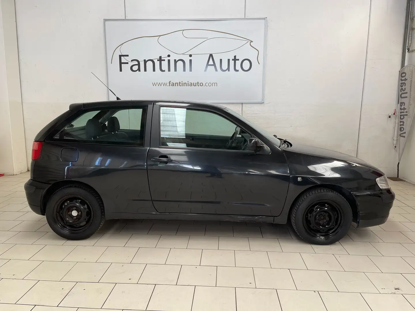 SEAT Ibiza Signo 1.4 GPL 3porte-Ok Neopatentati-LEGGI SOTTO Gris - 2