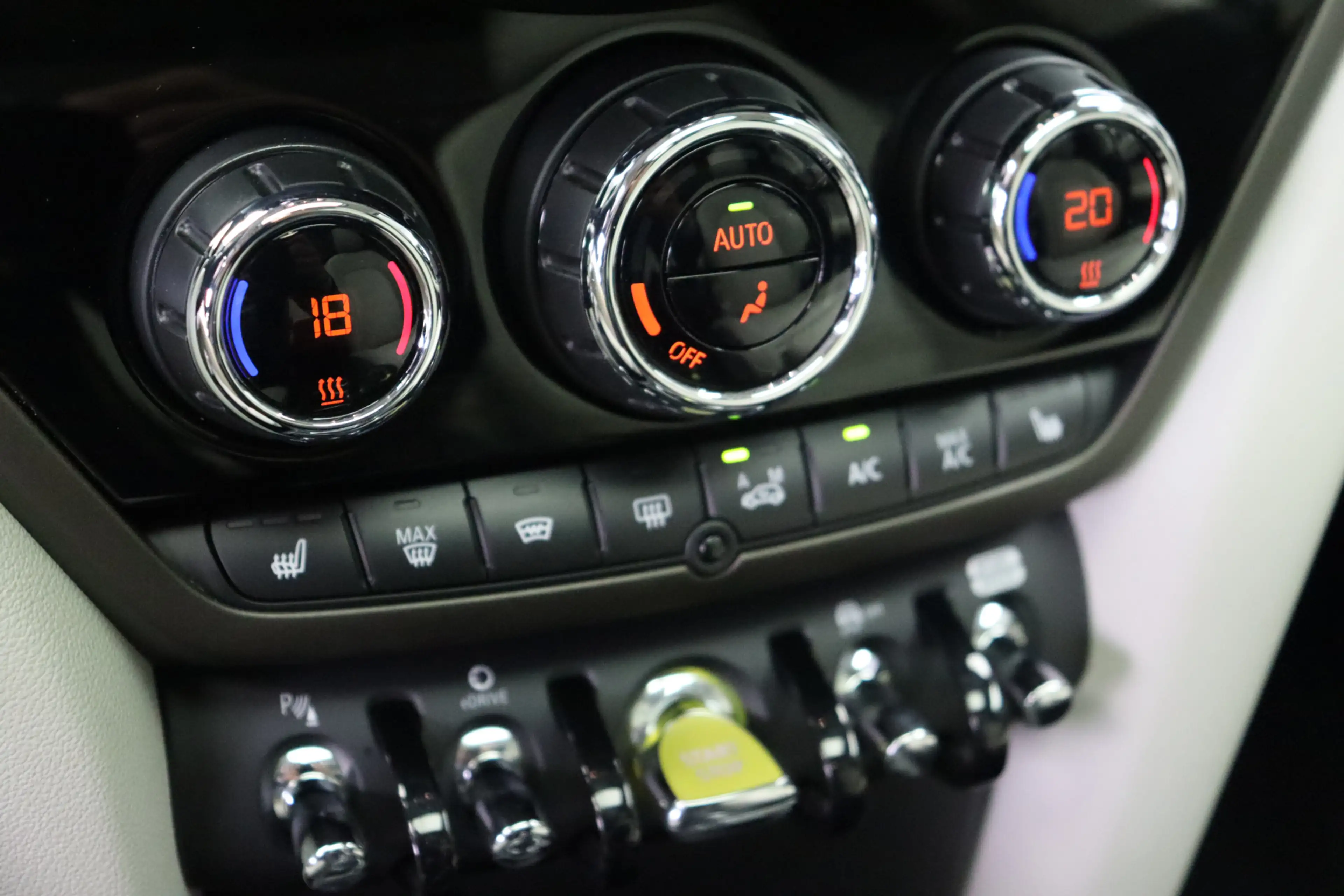 MINI Cooper SE Countryman ALL4 Automaat / Panoramadak / Achteruitrijcamera / — photo 14