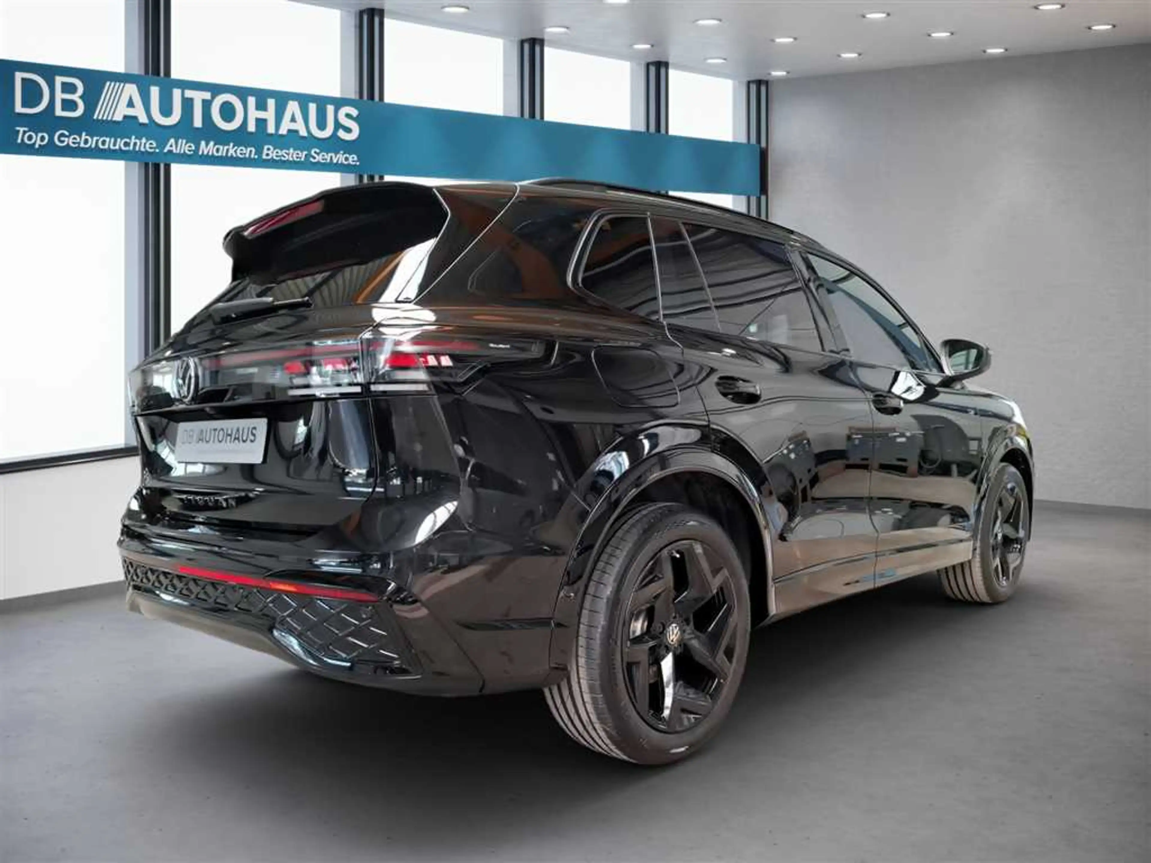 Volkswagen Tiguan R-Line 1.5 eTSI DSG — photo 4