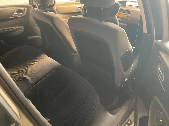 Citroën C4 1.4i 16v SX 2006, foto 8