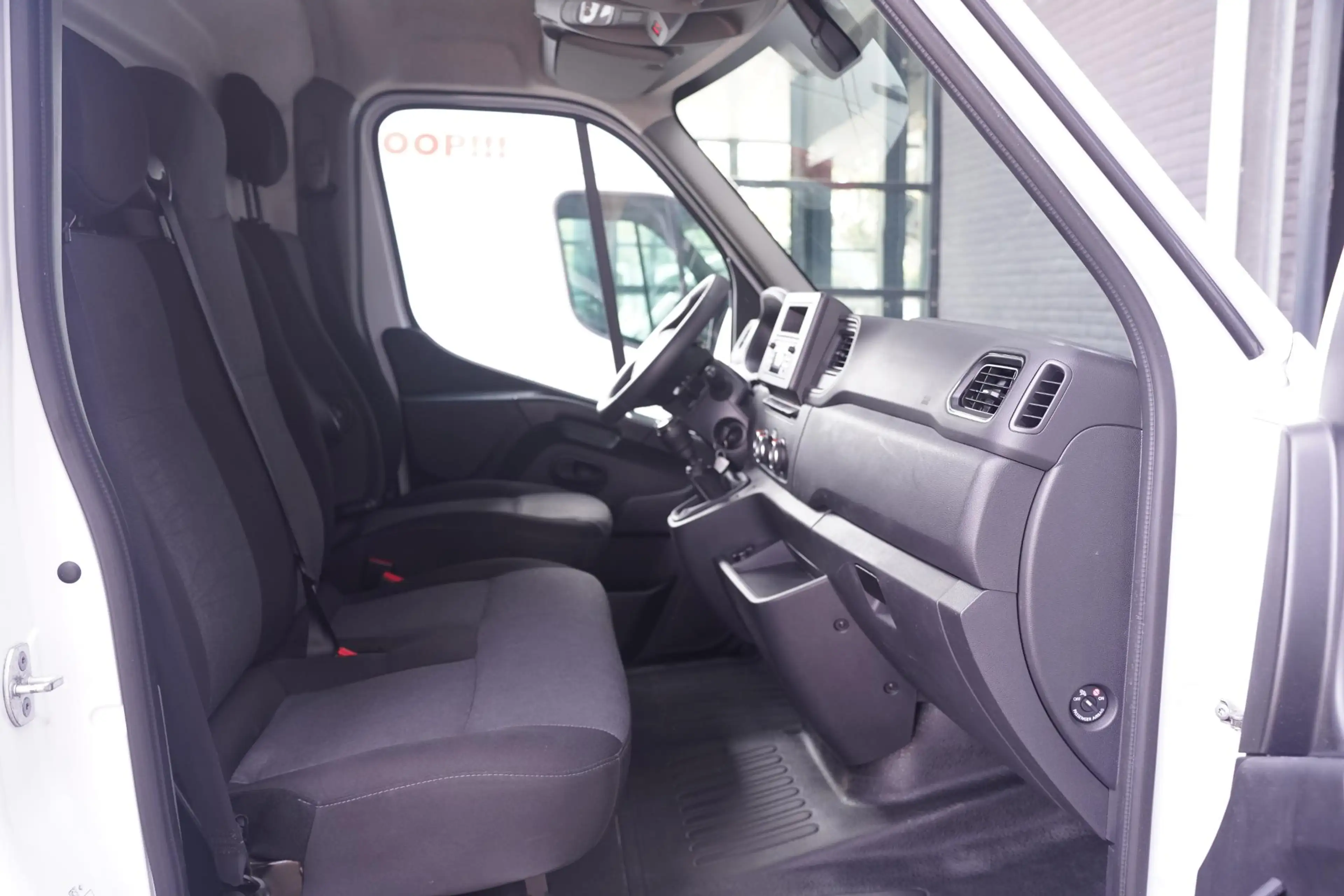 Renault Master 2.3 dCi 135 pk L3H2 Comfort Airco, Dodehoek Assist — photo 20