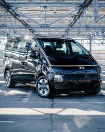 1.6 HEV AT 2WD 9 posti Wagon