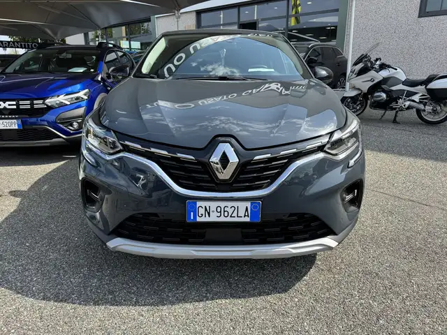 Renault Captur view 4