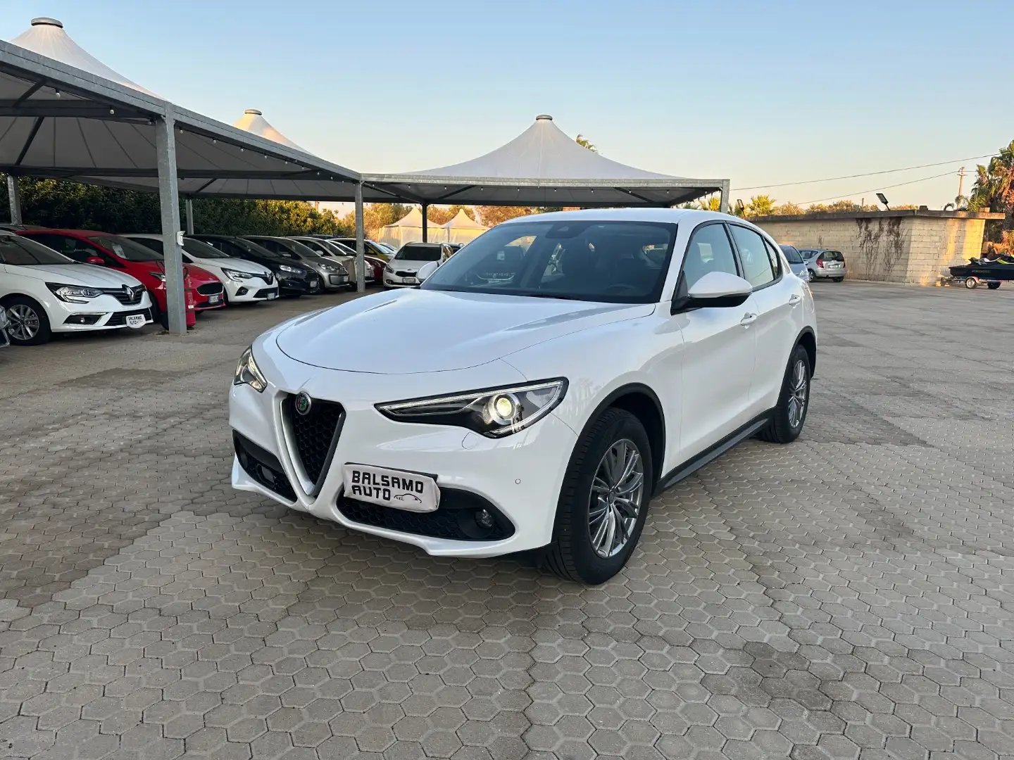 Alfa Romeo Stelvio 2.2 T.diesel 190 CV Q4 Blanc - 1