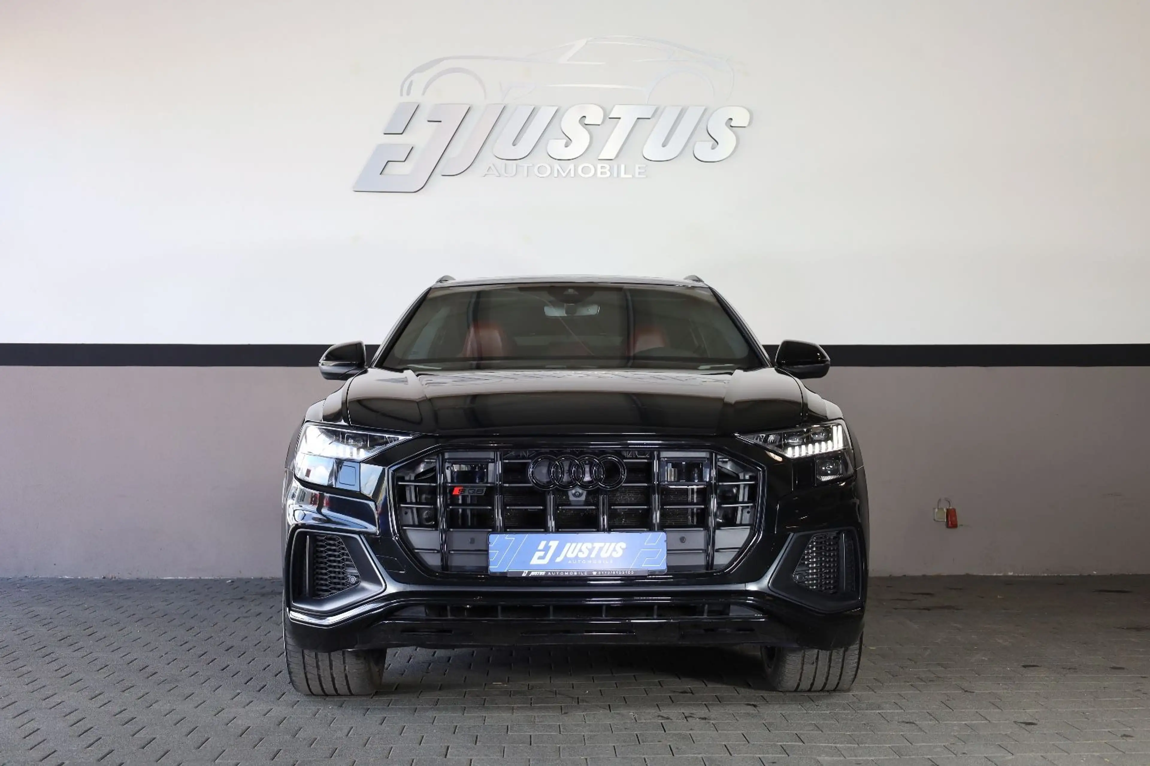 Audi SQ8 TFSI quattro/360*/PANO/4xSHZ/B&O/AIR/AHK/R22 — photo 2
