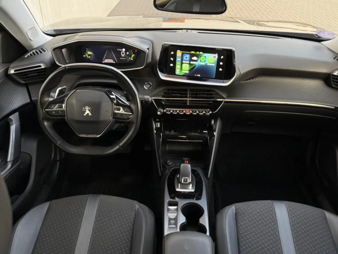Peugeot 2008 1.2 Allure - virtual - stoelvw - new distri Blanc - 2