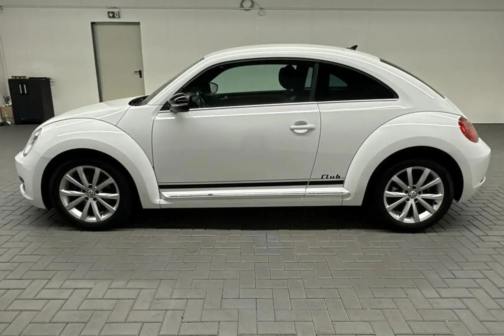 Volkswagen Beetle Club Navi/SHZ/17-Zoll/Tempomat/PDC Weiß - 2