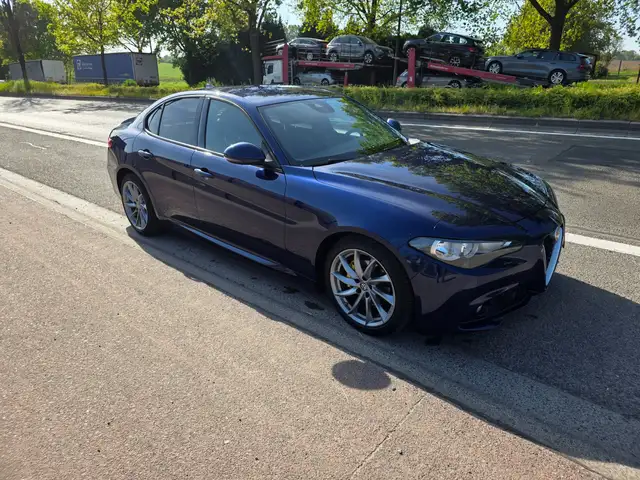 Alfa Romeo Giulia 2.2 JTDm Super AUT. 1°EIG. IN PERFECTE STAAT MET GARANTIE !!