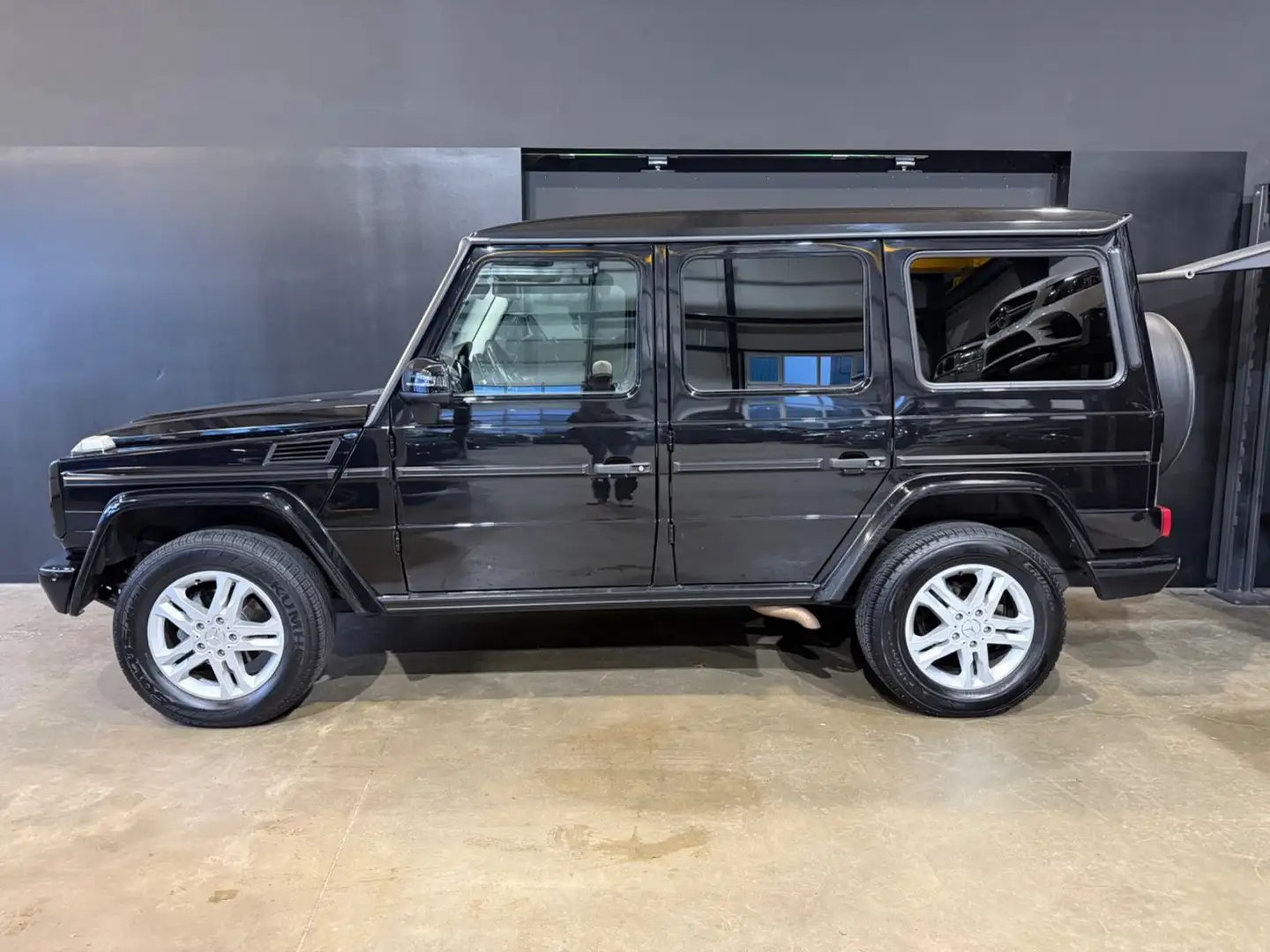 Mercedes-Benz G 350 CDI AHK/CAM/LEDER/STANDHEIZUNG/S-DACH Schwarz - 2